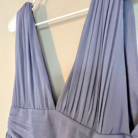 Beautiful Lulu’s lavender maxi dress with deep V and slit. Worn once. - Picture 3 of 4